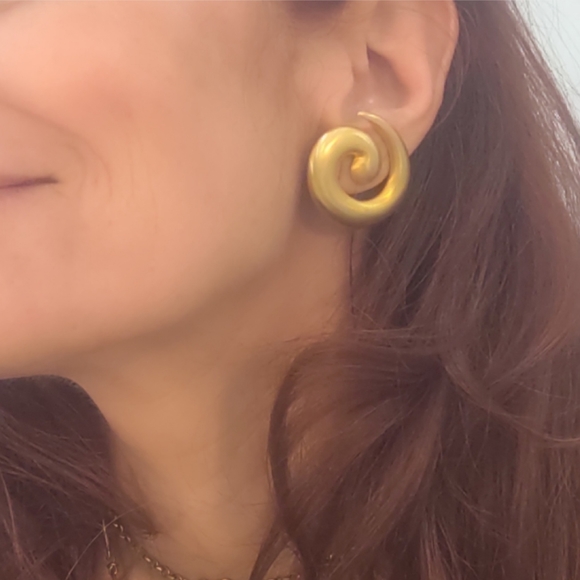 Vintage Kennett Jay Lane Brushed Gold Swirl Earrings - Picture 2 of 6